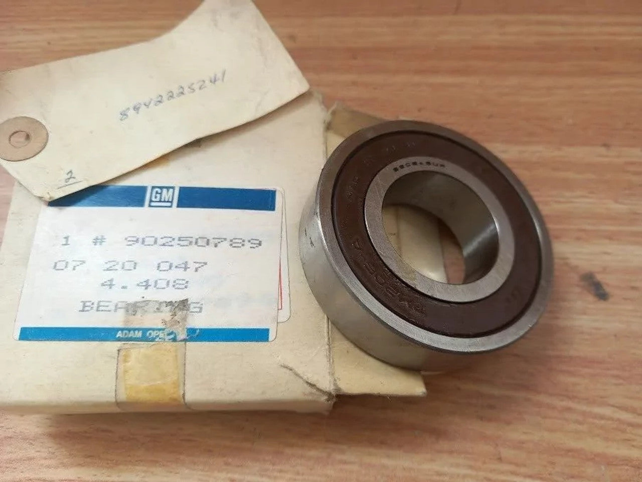 Transmission Mainshaft Rear Bearing fits Opel Vauxhall F16 F20 90250789 Genuine View Front