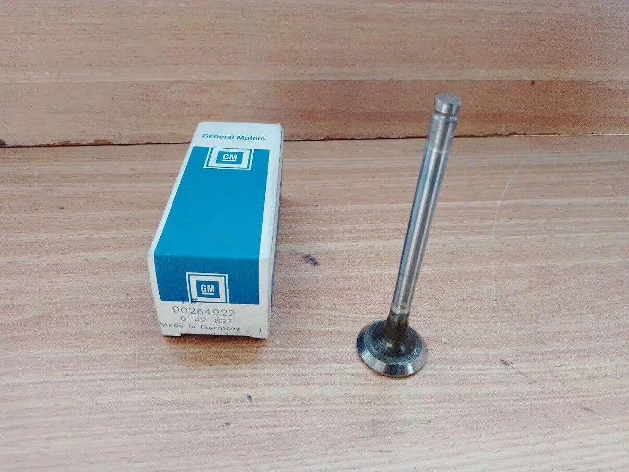 4x Exhaust Valve fits Opel Vauxhall Kadett A B C D Corsa A Nova 90264922 Genuine View Front