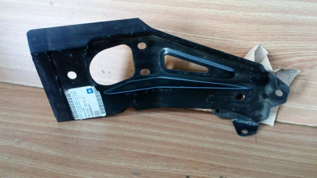 Front Left Wheelhouse Support fits Opel Vectra A Vauxhall Cavalier 90269081 View Front