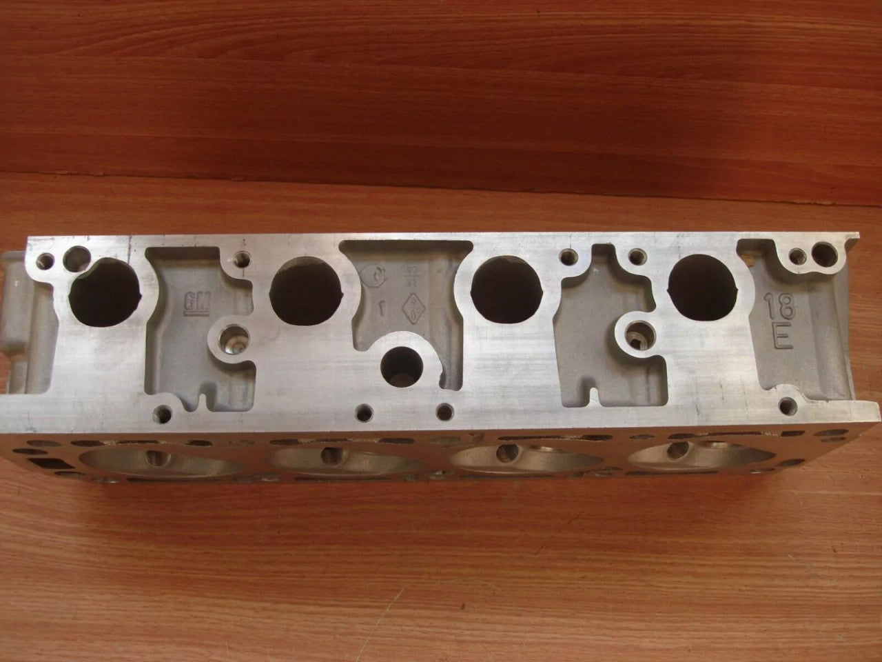 Cylinder Head fits Opel Kadett E Ascona C Omega A Vauxhall Cavalier Carlton 18SE 90271226 View Rear