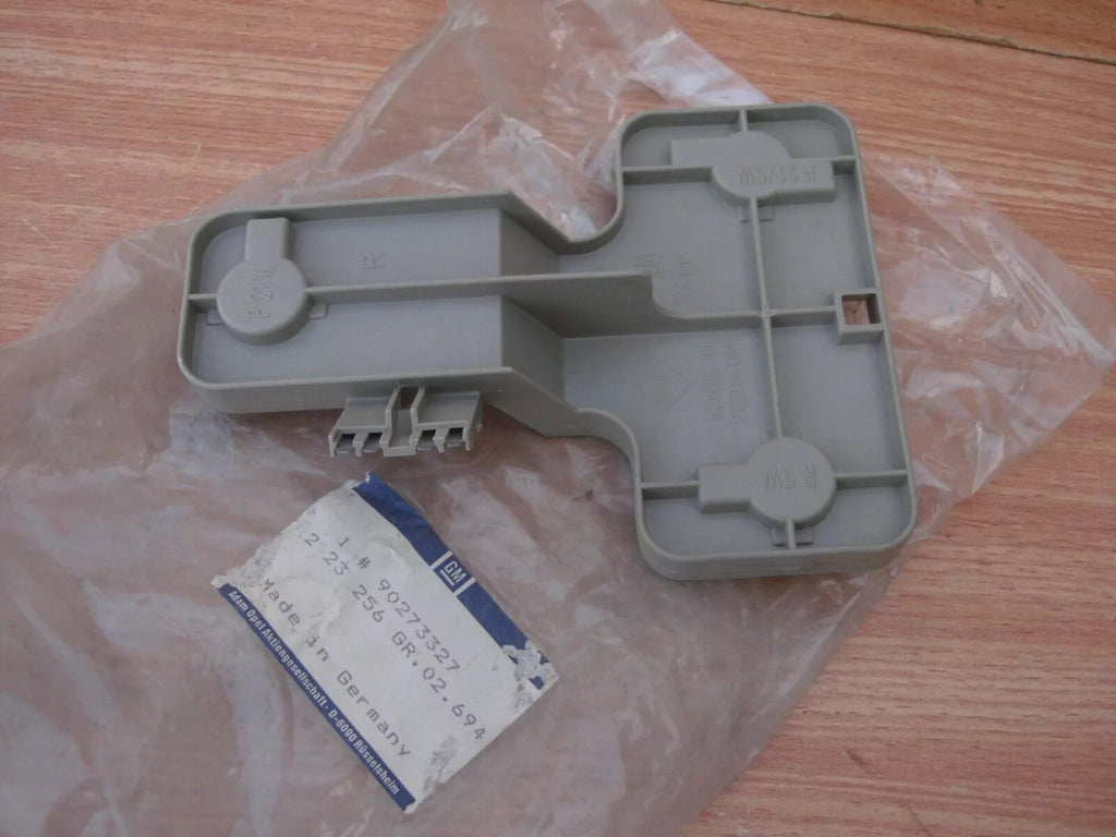 Tail Rear Light Plate Right Outer fits Opel Vauxhall Senator B 90273327 Genuine View Rear