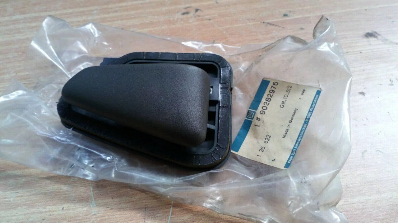 Interior Door Handle Front Right fits Opel Omega A Vauxhall Carlton 90282976 View Front