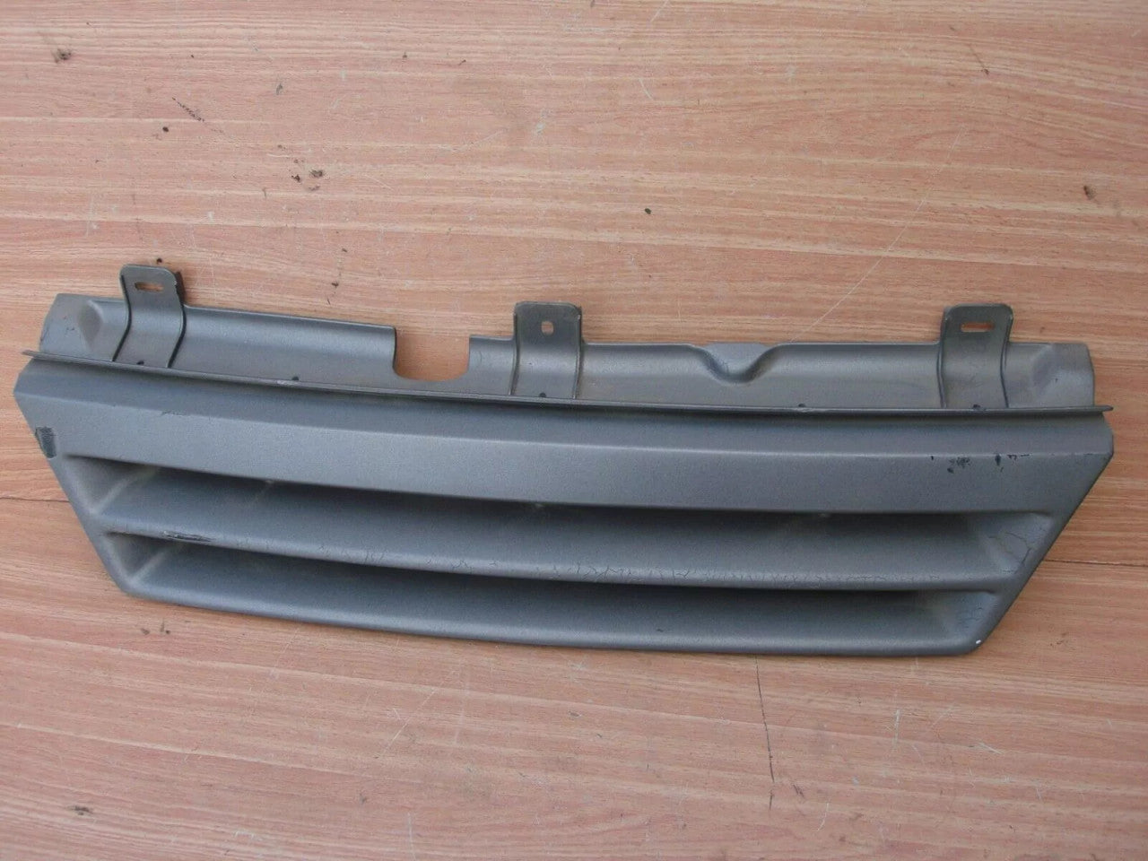 Grille Front fits Opel Omega A Vauxhall Carlton 90290054 Genuine View Front