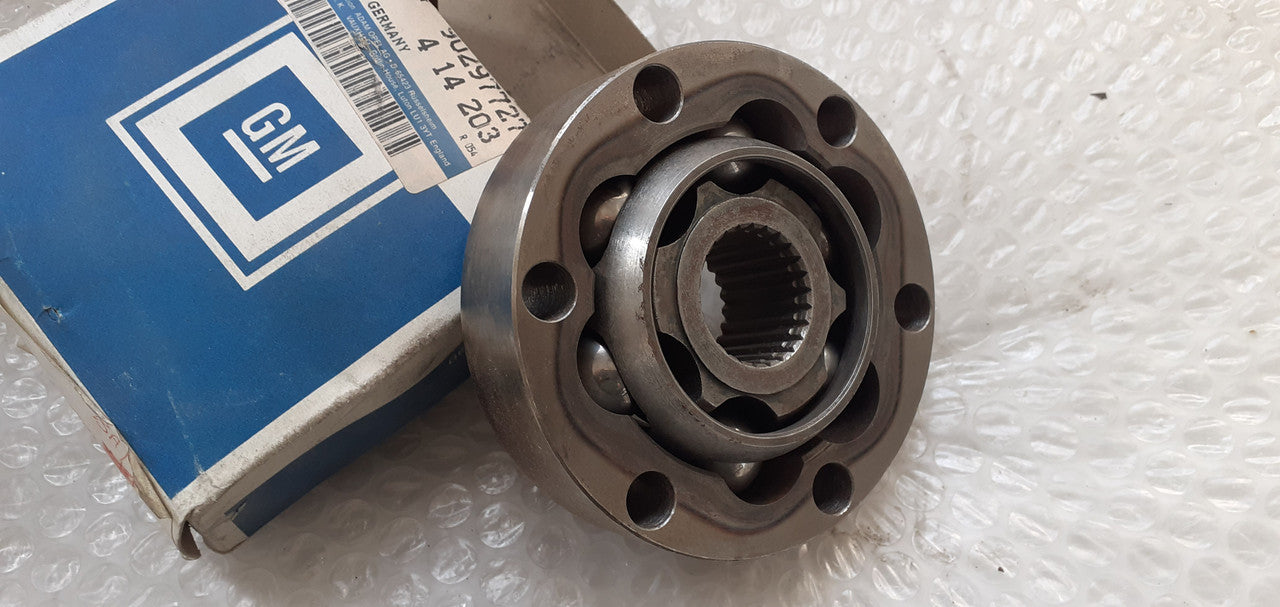 Rear Axle Shaft Joint fits Opel Vauxhall Calibra Omega A B Vectra A 90297727 Genuine View Front