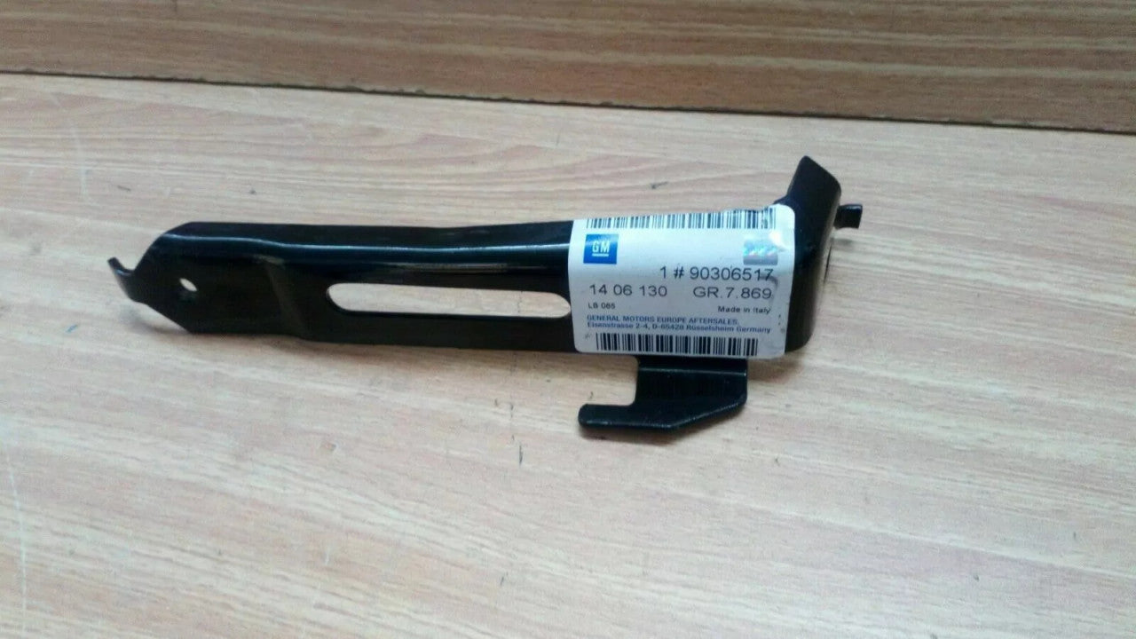 Front Bumper Bracket fits Opel Vectra A Vauxhall Cavalier 90306517 Genuine View Front