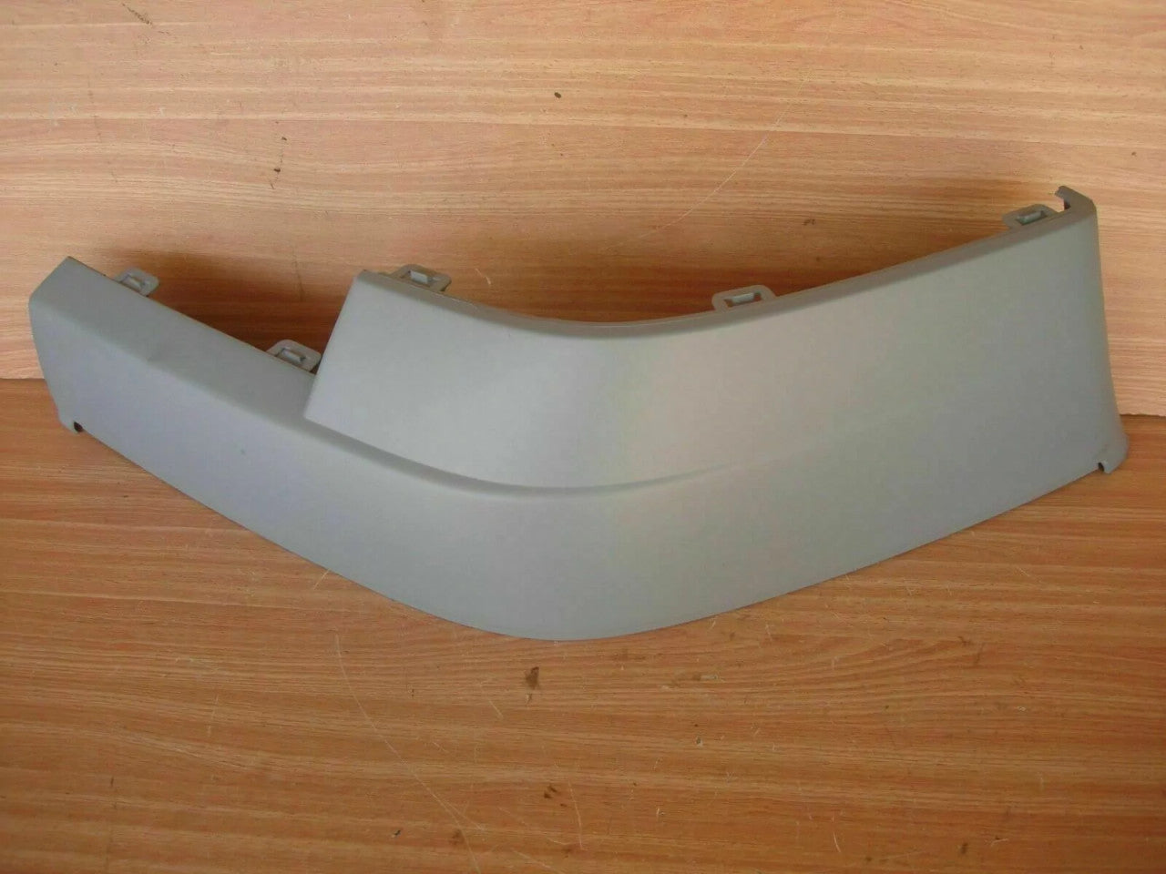 Front Bumper Cover Right fits Opel Vectra A Vauxhall Cavalier 4WD SRI GT GLS 90316008 View Front