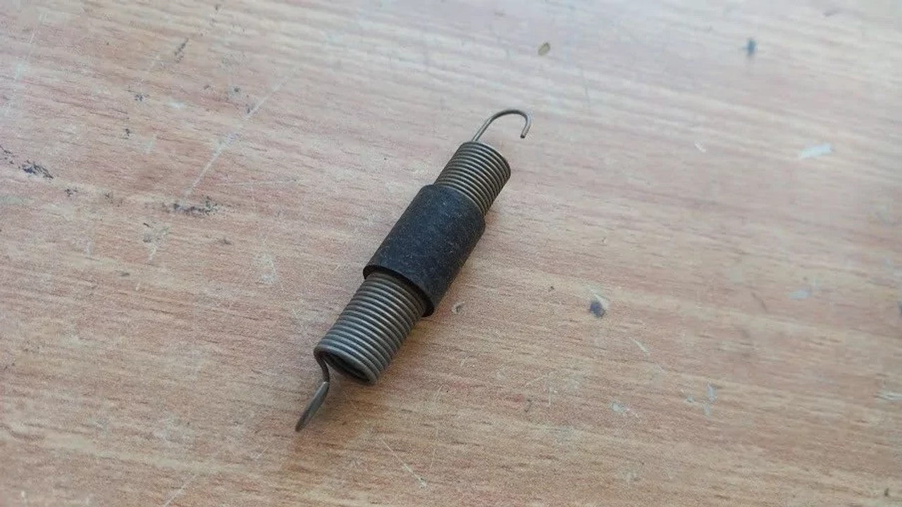 Accelerator Pedal Spring fits Opel Vauxhall Ascona C Omega A Carlton Cavalier 90324565 View Front