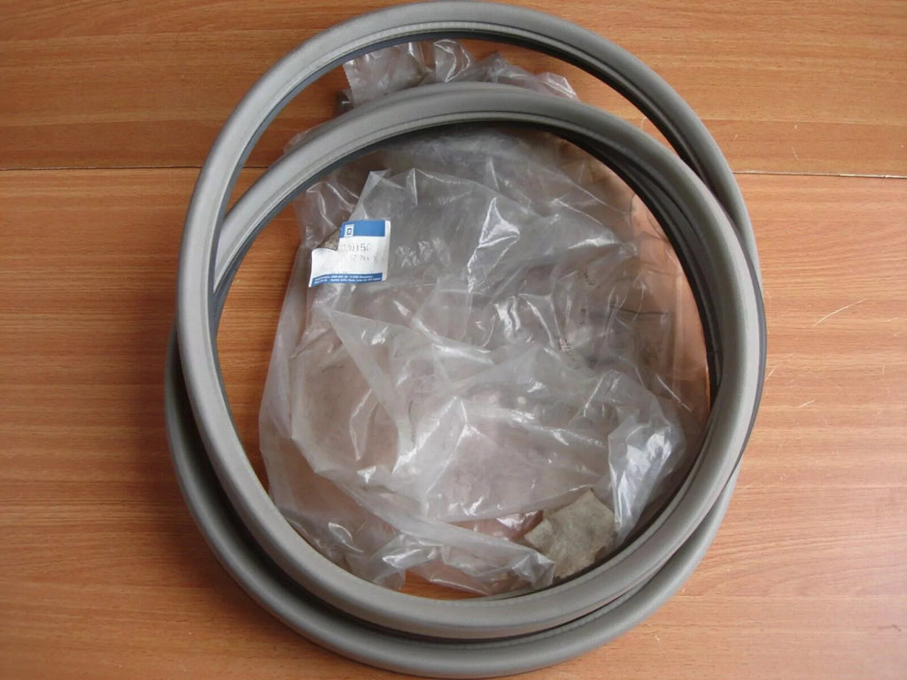 Door Seal Weather Strip Rear fits Opel Kadett E Vectra A Vauxhall Cavalier Astra 90330150 View Front