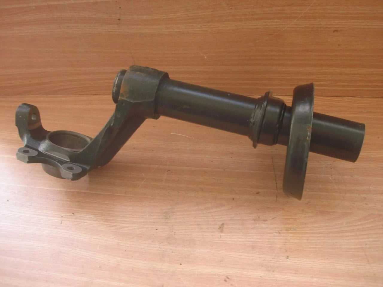 Steering Knuckle Left fits Opel Kadett E Vauxhall Astra MK2 90334233 Genuine View Front