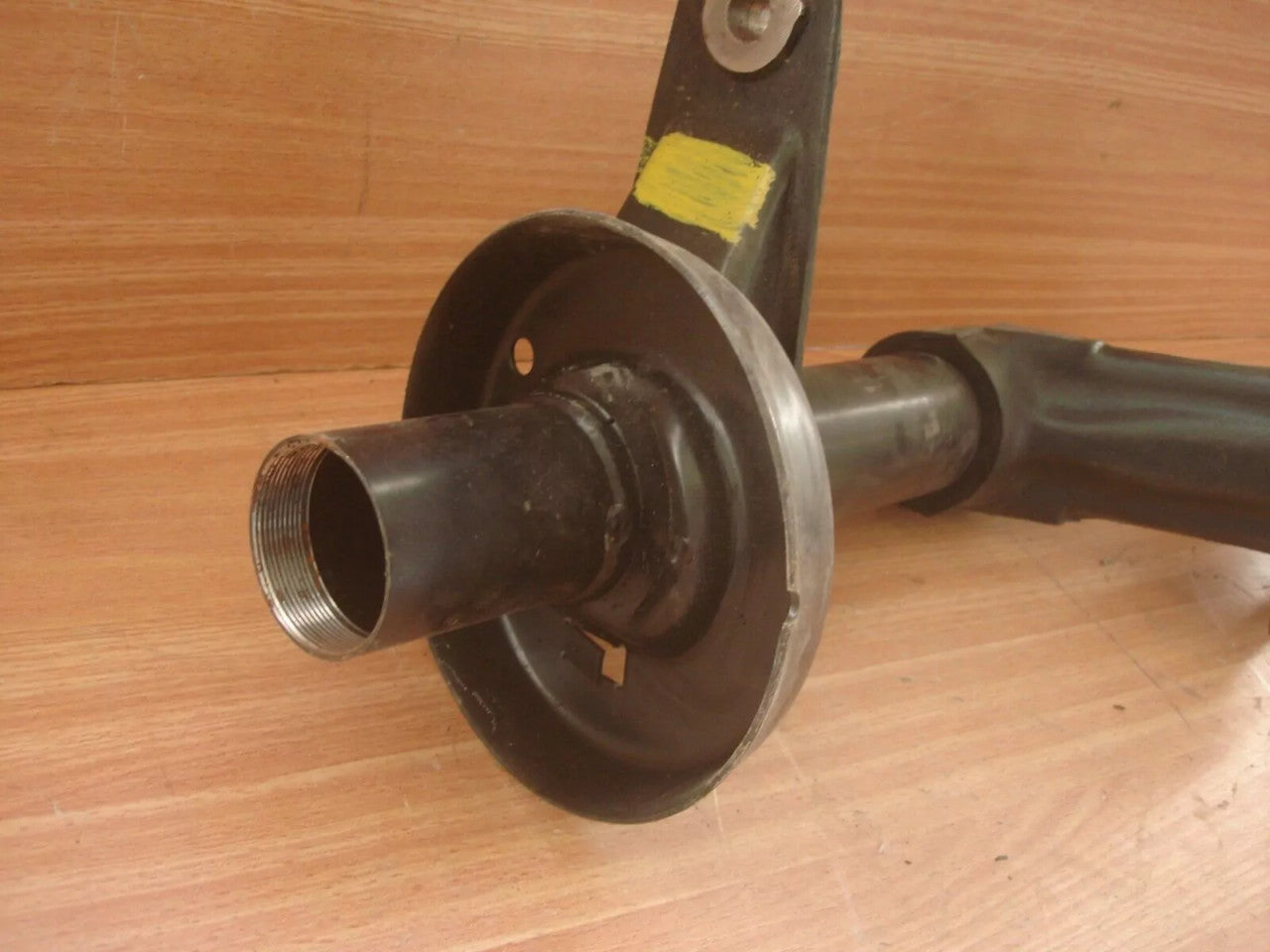 Steering Knuckle Left fits Opel Kadett E Vauxhall Astra MK2 90334233 Genuine View Close Up Rear
