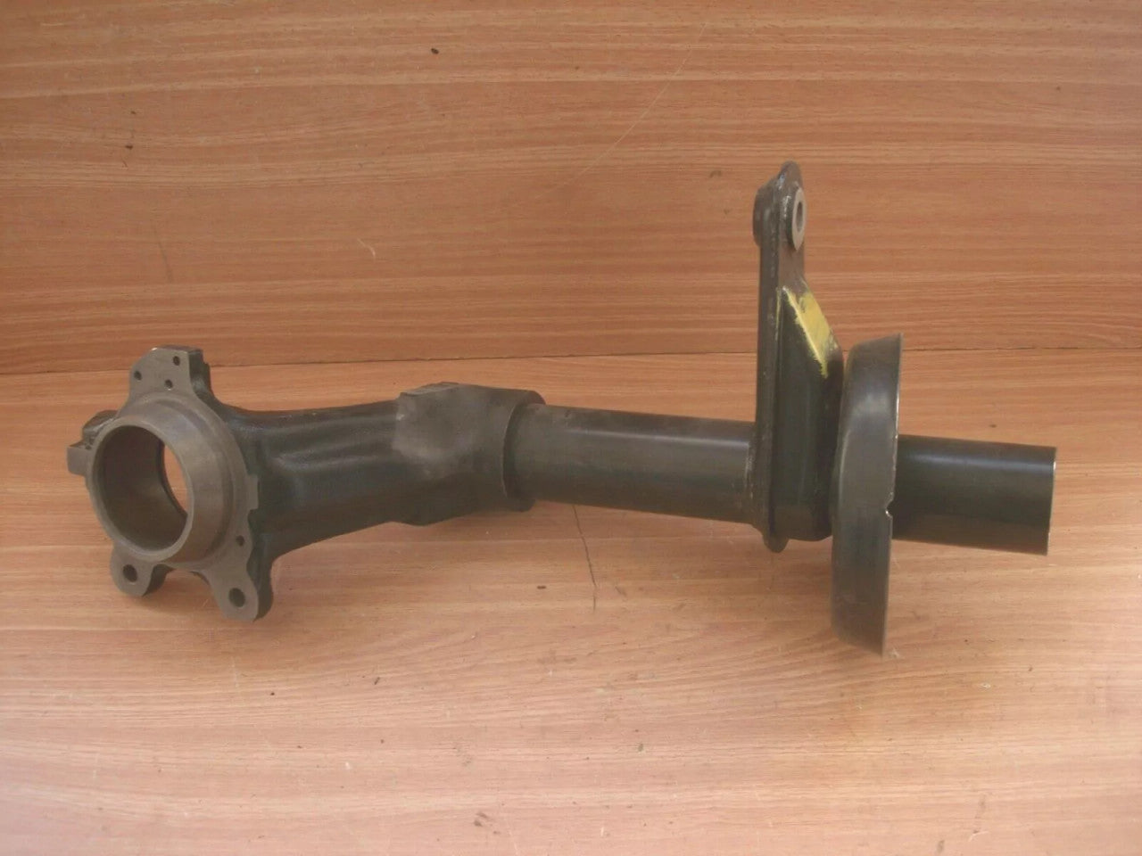 Steering Knuckle Right fits Opel Kadett E Vauxhall Astra MK2 90334234 Genuine View Front