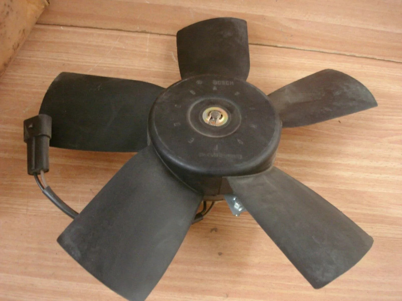 Engine Cooling Fan fits Opel Vauxhall Calibra Vectra A Cavalier 90338184 Genuine View Front