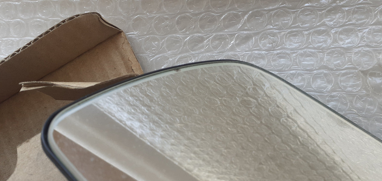 Wing Mirror Glass Left LHD fits Opel Vauxhall Vectra A 90349039 Genuine View Closeup