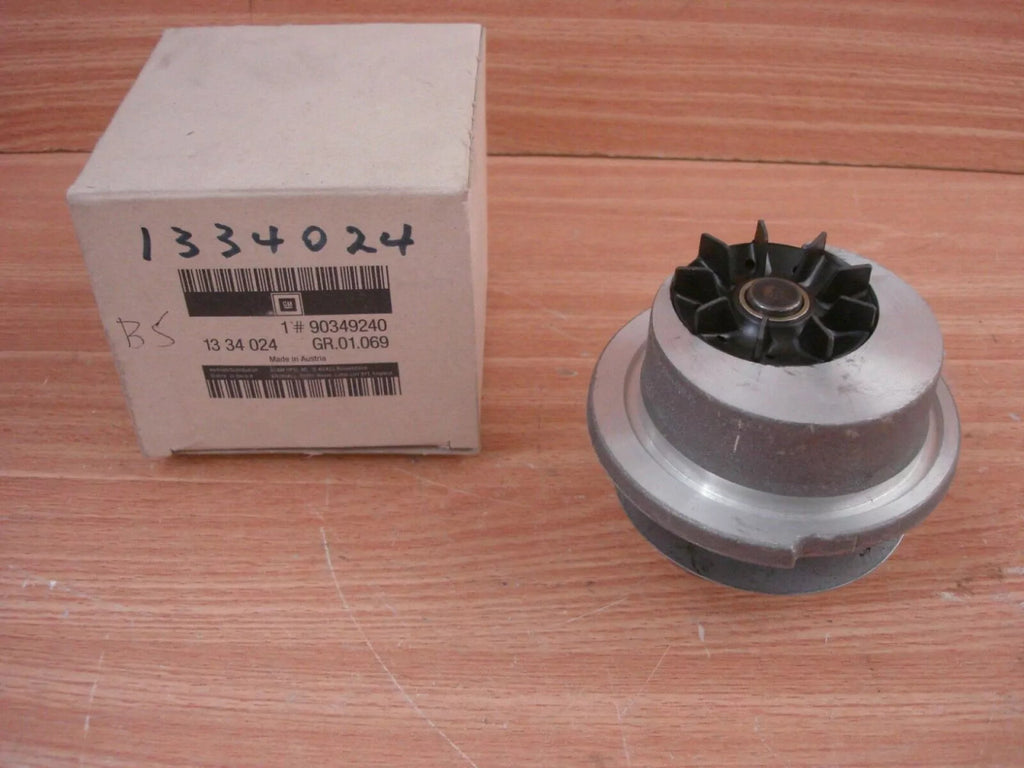 Water Pump fits Opel Corsa A Ascona C Vauxhall Nova 14NV C14NZ C16SE 16S Genuine 90349240 View Rear