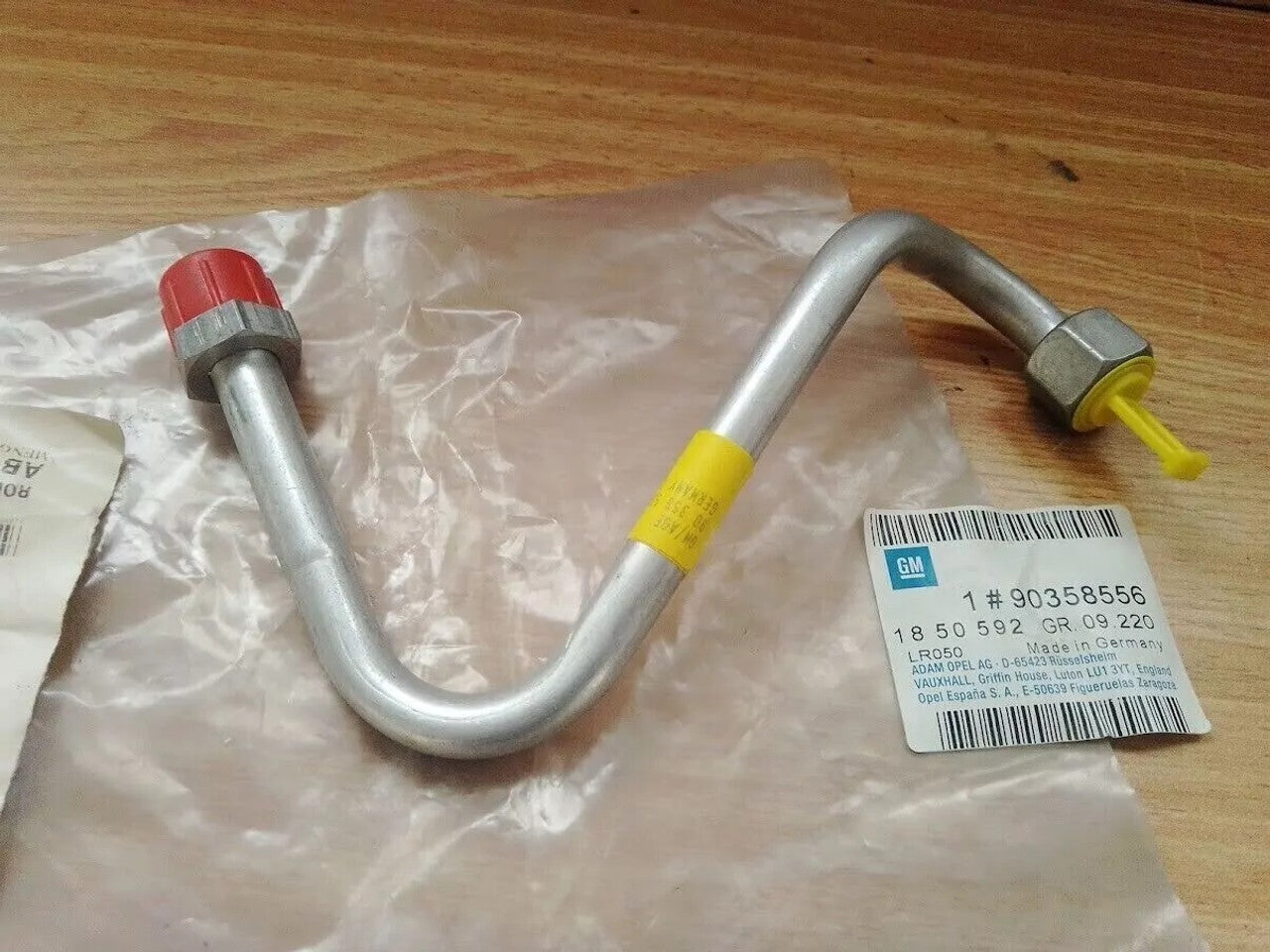 Air Condition Pipe RHD fits Opel Vauxhall Calibra Vectra A Cavalier 90358556 View Front