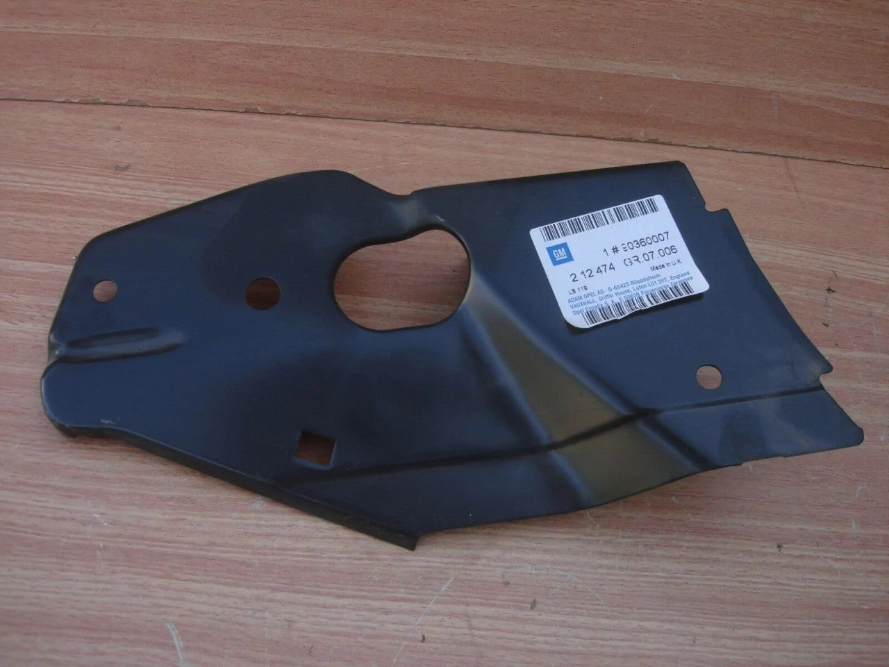 Plate Strike Front Right fits Opel Vauxhall Astra F 90360007 Genuine View Front