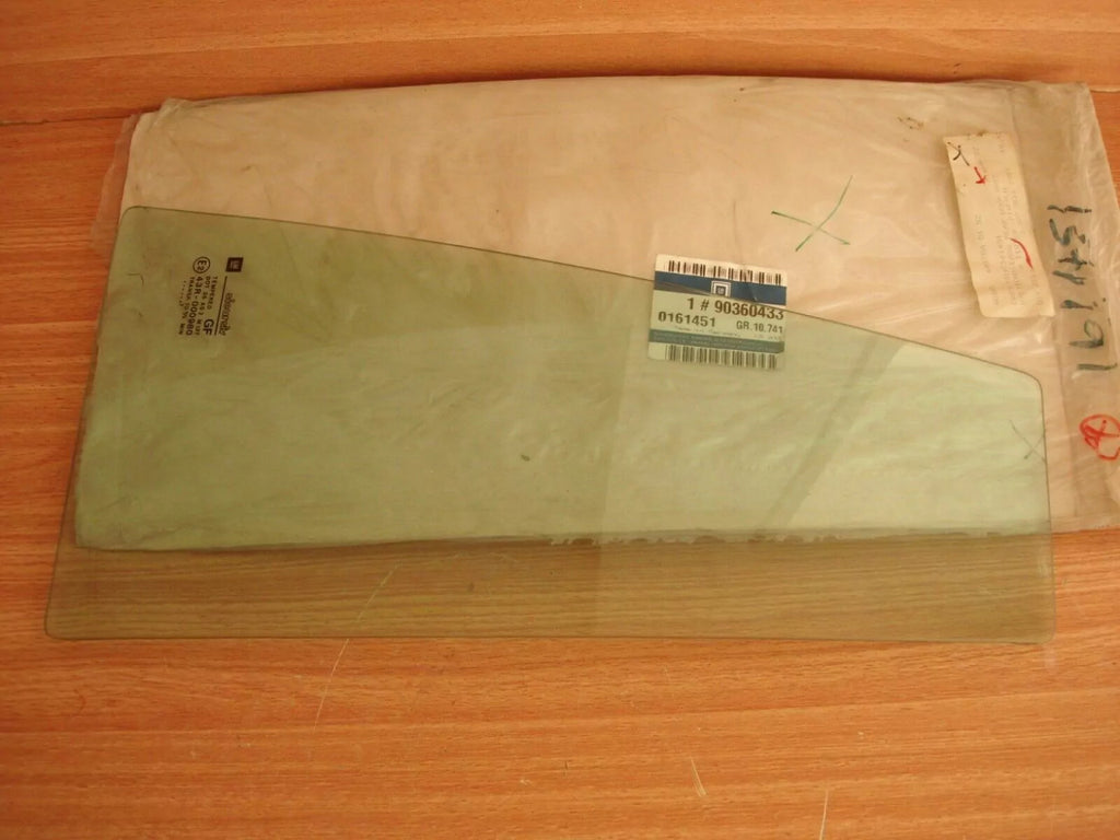 Side Window Rear Left Green Tinted fits Opel Vauxhall Astra F Classic Genuine 90360433 View Front
