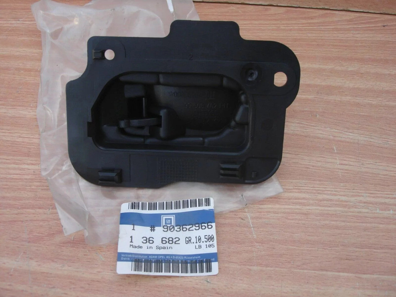 Interior Door Handle Rear Right Black fits Opel Vauxhall Vectra B 90362966 View Right