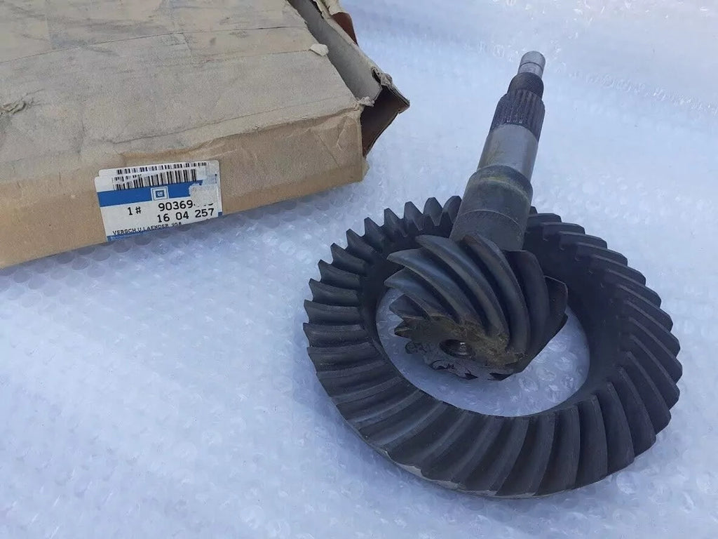Rear Differential Gear Pinion fits Opel Omega A B Senator B Vauxhall Carlton 90369440 View Left