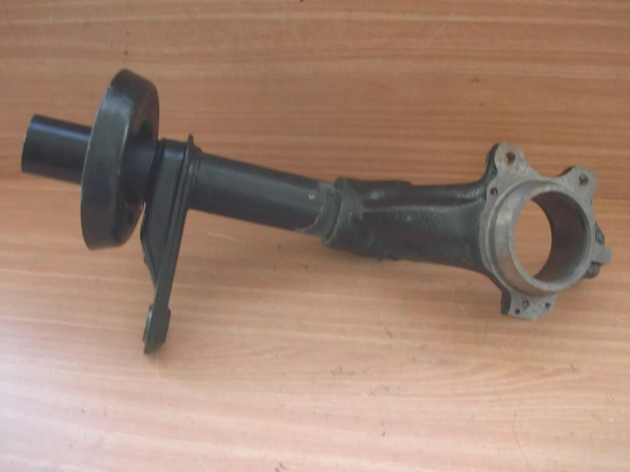 Steering Knuckle Right fits Opel Vauxhall Calibra Vectra A Cavalier Genuine 90373289 View Front