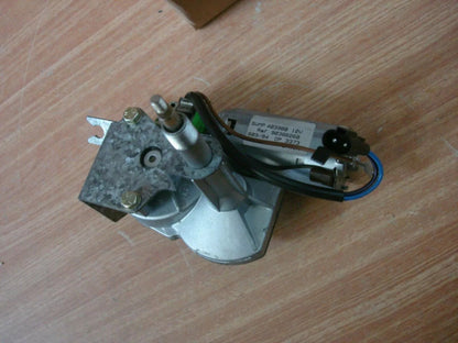 Wiper Motor Rear fits Opel Vauxhall Corsa B 90386268 Genuine View Rear