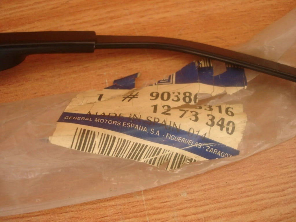 Wiper Arm Rear fits Opel Vauxhall Corsa B Van Hatchback 90386316 Genuine View Rear