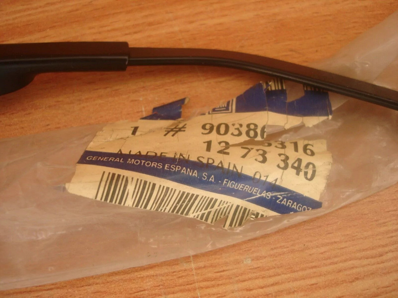 Wiper Arm Rear fits Opel Vauxhall Corsa B Van Hatchback 90386316 Genuine View Rear