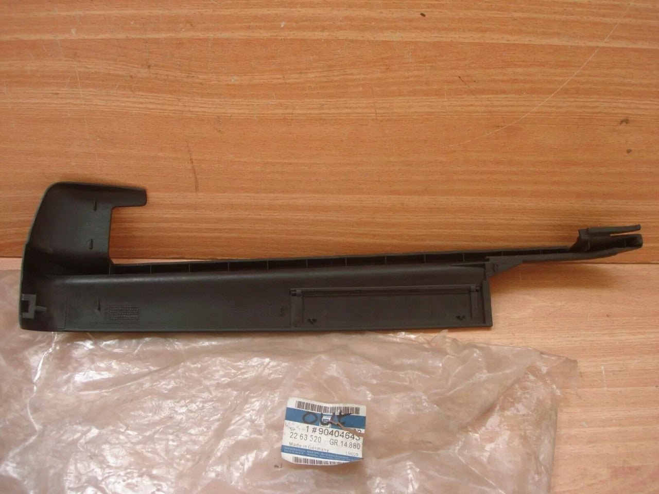 Molding Seat Trim Front Right Black fits Opel Vauxhall Omega B 90404643 Genuine View Lower