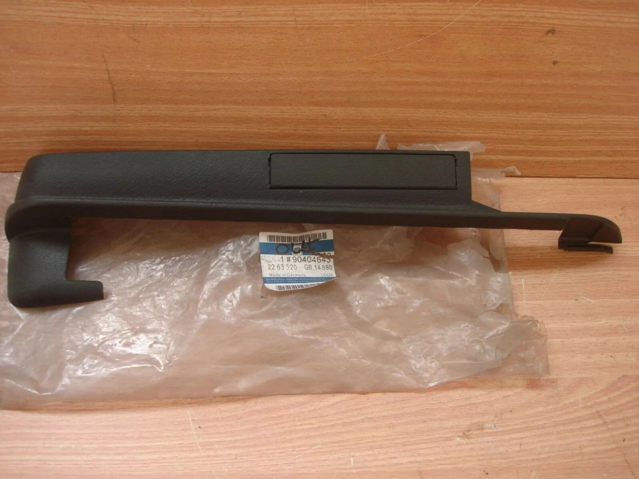 Molding Seat Trim Front Right Black fits Opel Vauxhall Omega B 90404643 Genuine View Close Up Front