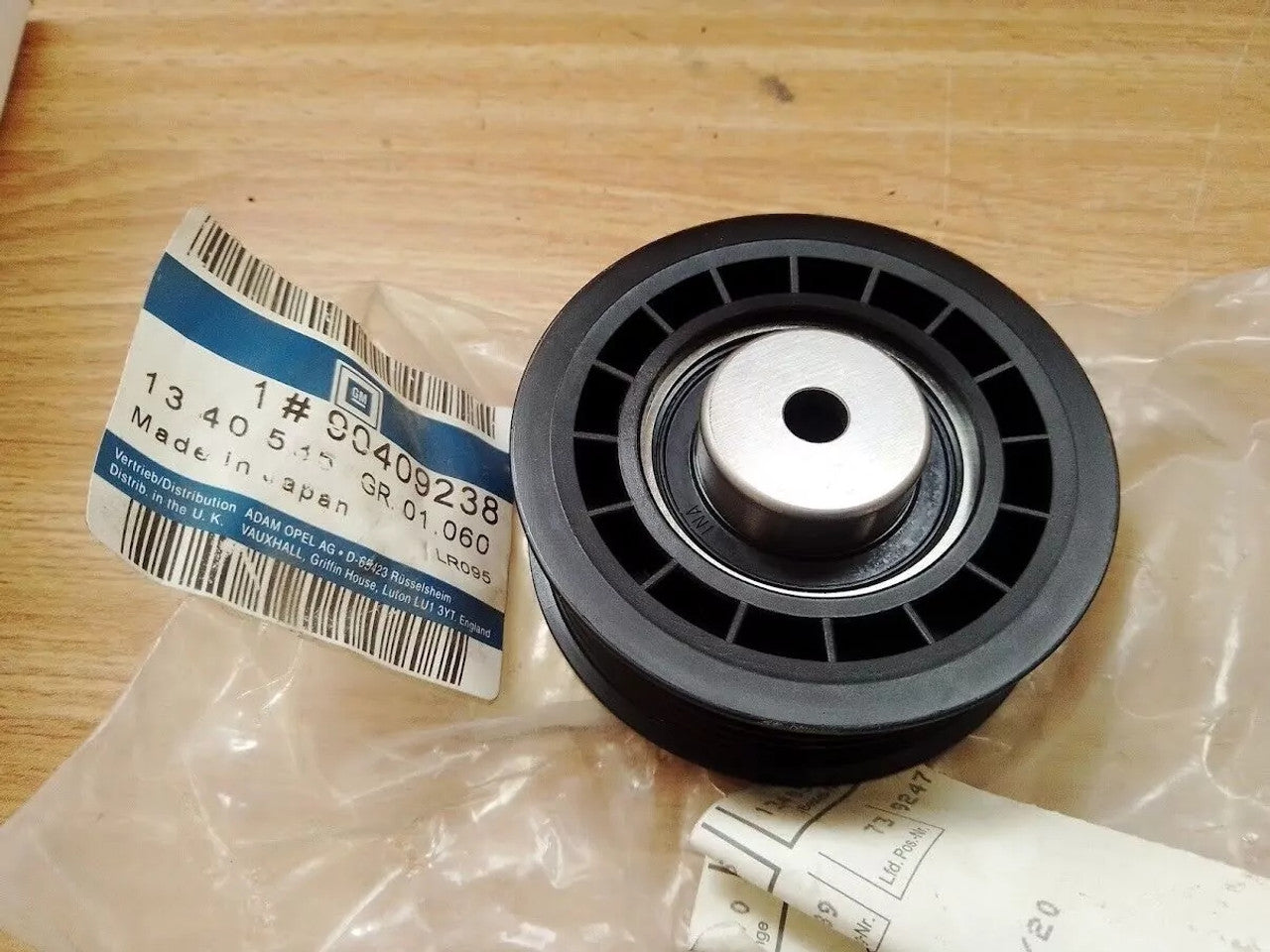 Idler Pulley Belt fits Opel Vauxhall Corsa B Astra F Omega A Senator B 90409238 View Front