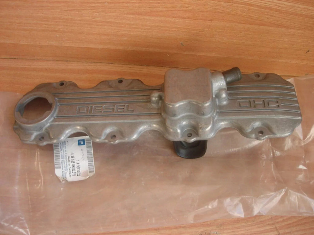Rocker Cover fits Opel Vauxhall Kadett E Vectra A Cavalier 16D 16DA 17D 90410722 View Front