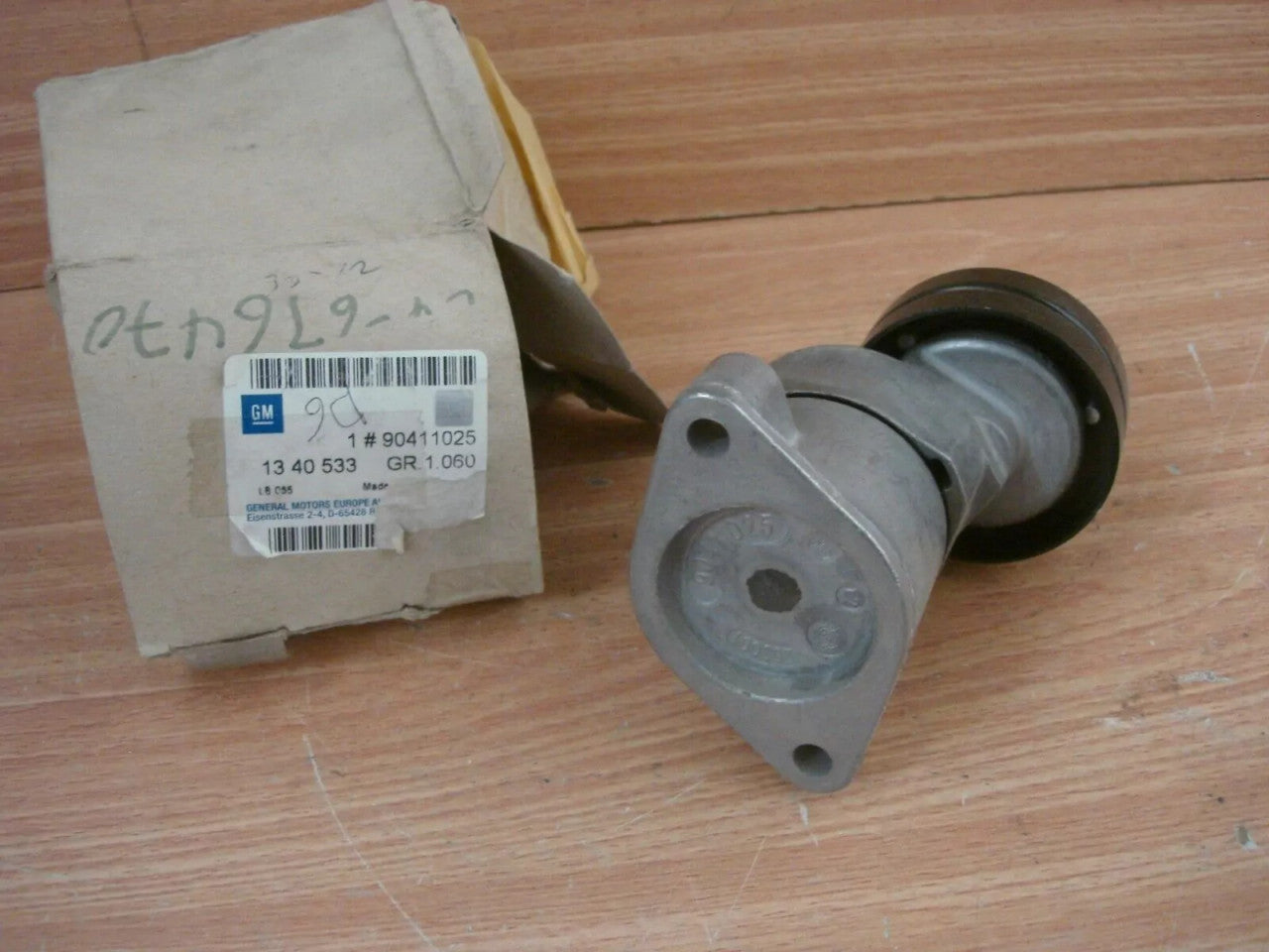 Tensioner VBelt fits Opel Vauxhall Corsa B Vectra A B Astra F 90411025 Genuine View Rear