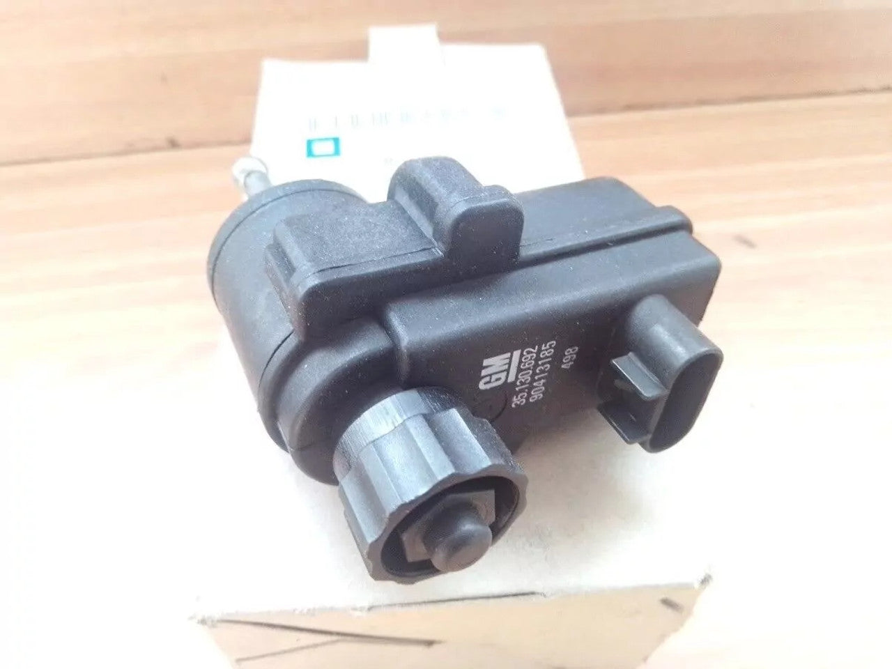 Headlight Level Adjustment Motor fits Opel Vauxhall Astra F GSi 90413185 Genuine View Rear