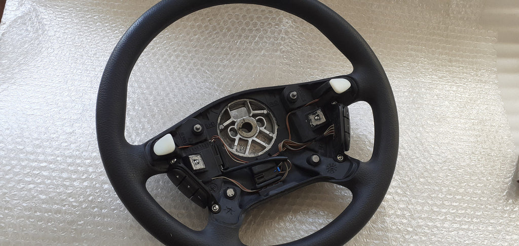 Steering Wheel fits Opel Vauxhall Vectra B 90437088 Genuine View Front