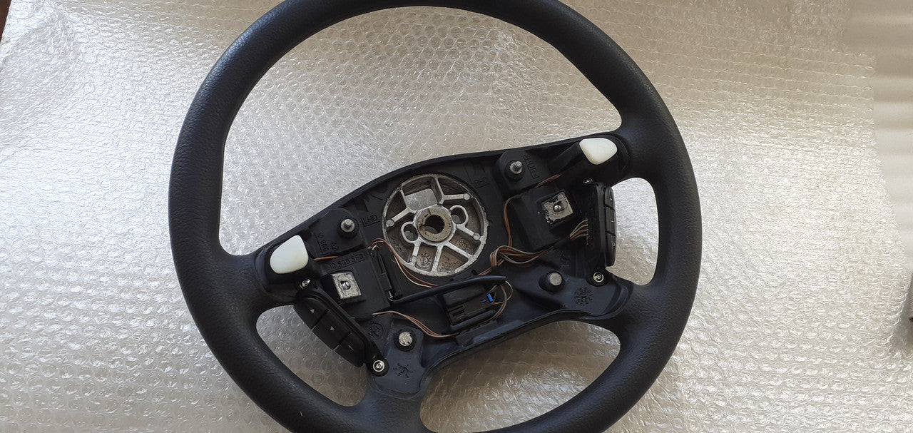 Steering Wheel fits Opel Vauxhall Vectra B 90437088 Genuine View Front