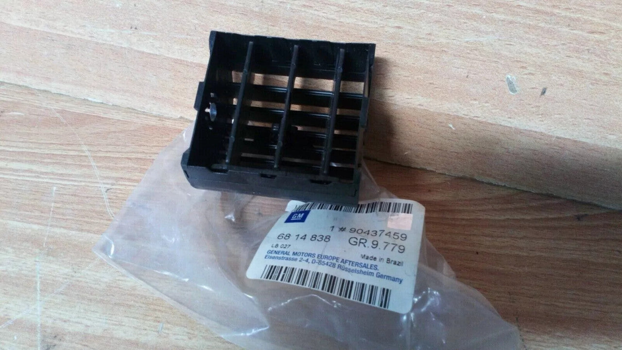 Air Vent fits Opel Vauxhall Astra G Zafira A 90437459 Genuine View Rear