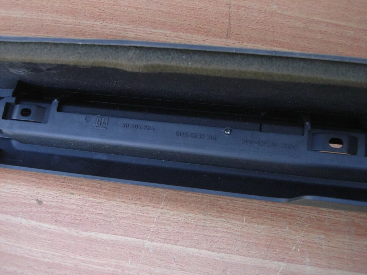 Trunk Cover Left fits Opel Vauxhall Vectra B Estate 31 F35 90439224 Genuine View Rear
