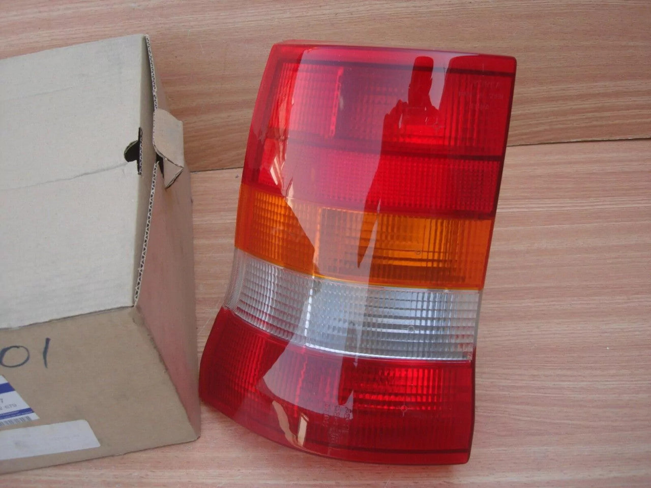 Tail Rear Light Left fits Opel Vauxhall Astra F 90442017 Genuine View Rear