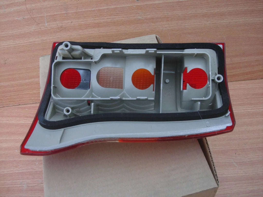 Tail Rear Light Left fits Opel Vauxhall Astra F 90442017 Genuine View Right