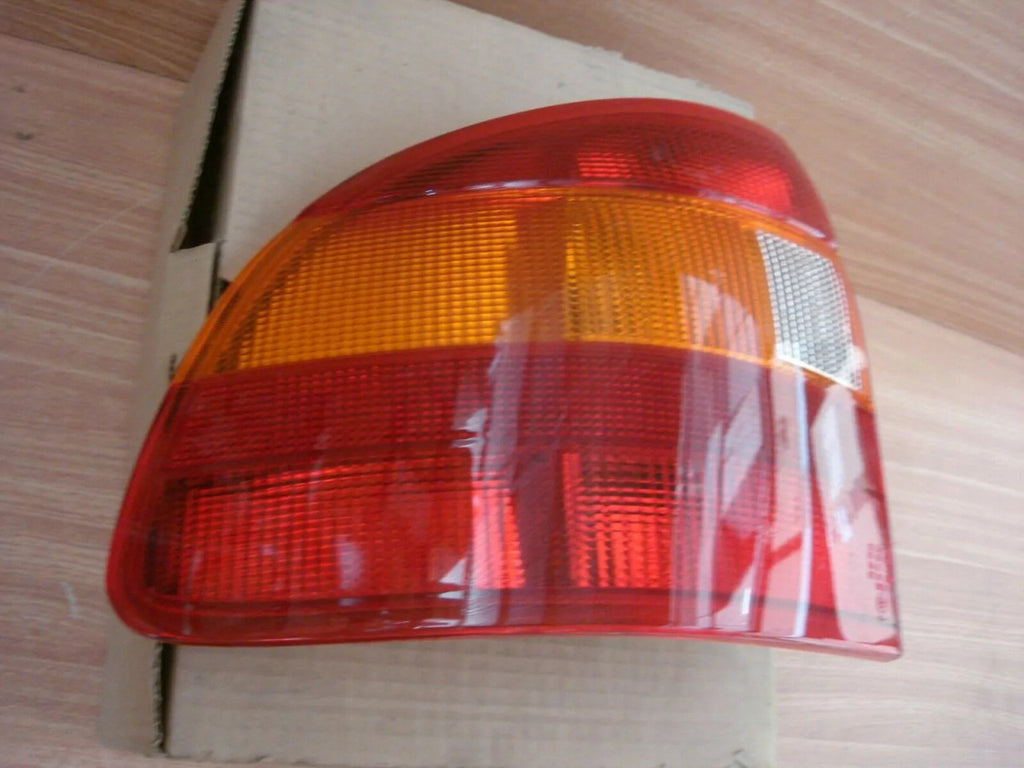 Tail Rear Light Left fits Opel Vauxhall Astra F 90442020 Genuine View Rear