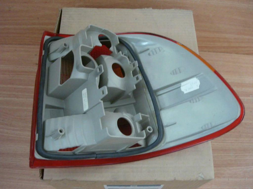 Tail Rear Light Left fits Opel Vauxhall Astra F 90442020 Genuine View Right