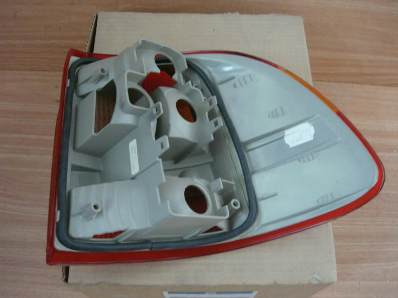 Tail Rear Light Left fits Opel Vauxhall Astra F 90442020 Genuine View Right