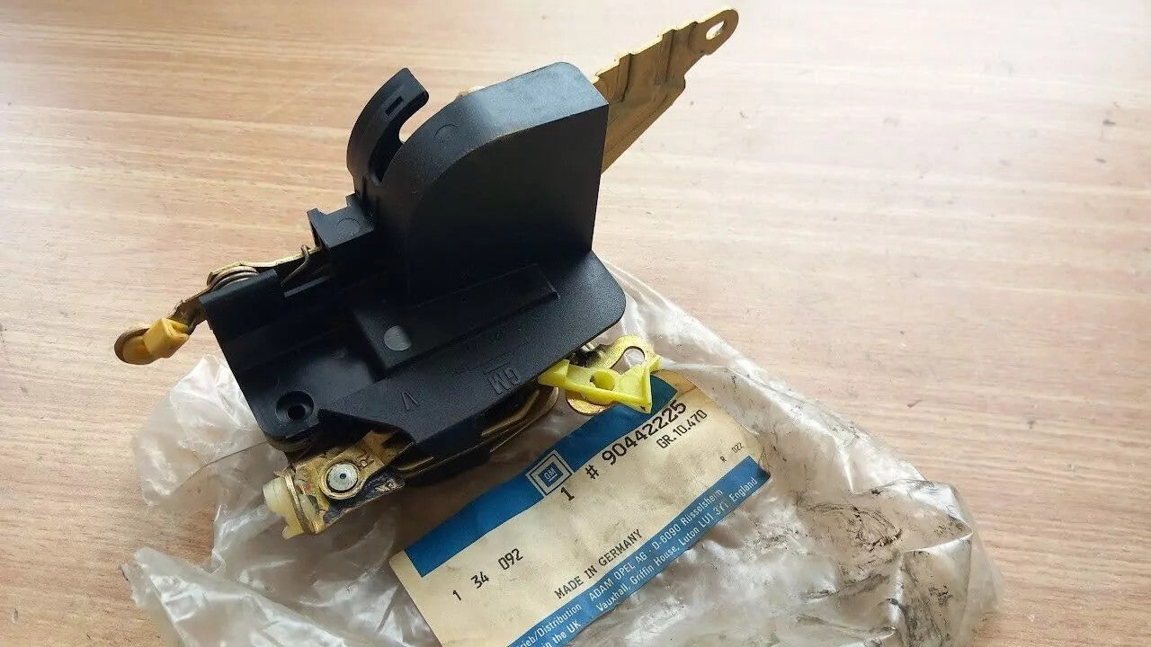 Door Lock Front Right RHD fits Opel Vauxhall Astra F 90442225 Genuine View Rear