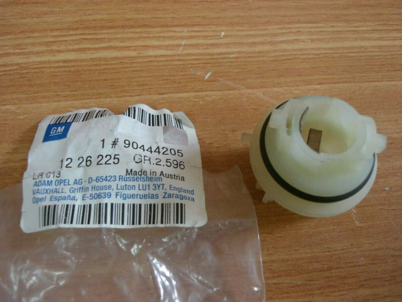 Indicator Socket Front fits Opel Vauxhall Vectra A Cavalier 90444205 Genuine View Front