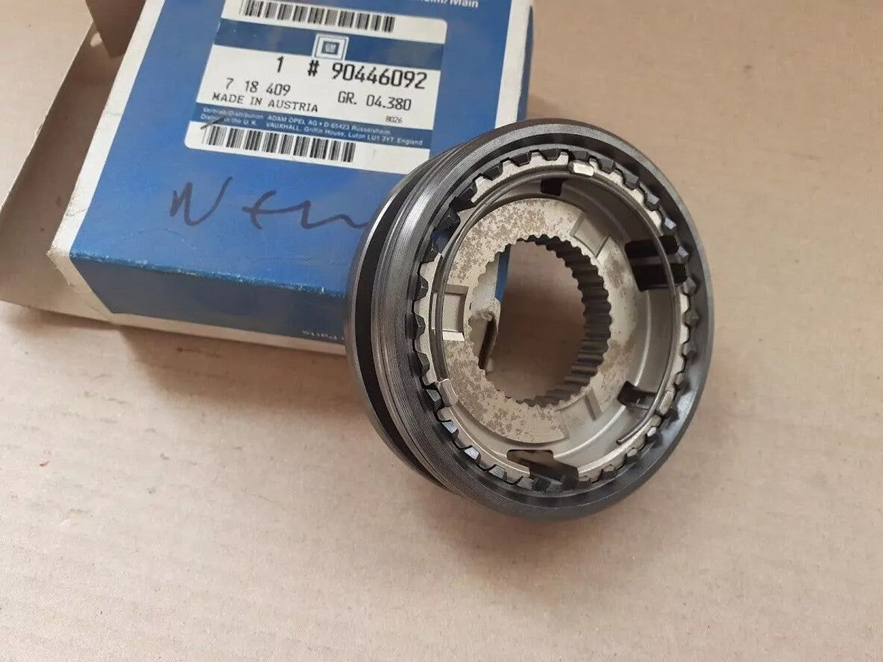 Transmission Hub Clutch fits Vectra B Corsa B Astra F 90446092 Genuine View Right