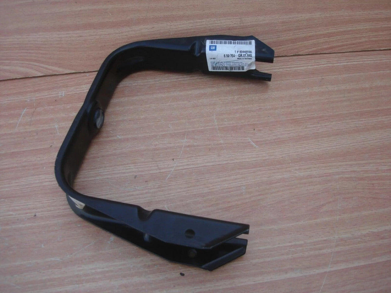 Oil Cooler Bracket fits Opel Vauxhall Omega B U25TD X25TD 90448566 Genuine View Front