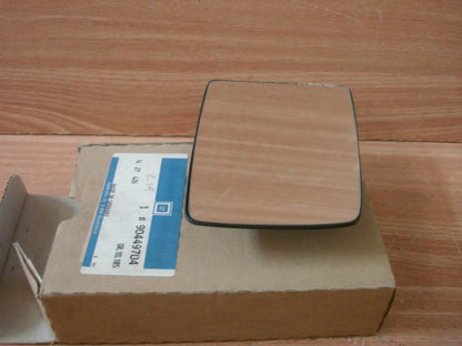 Wing Mirror Glass Right RHD fits Opel Vauxhall Astra F 90449704 Genuine View Front