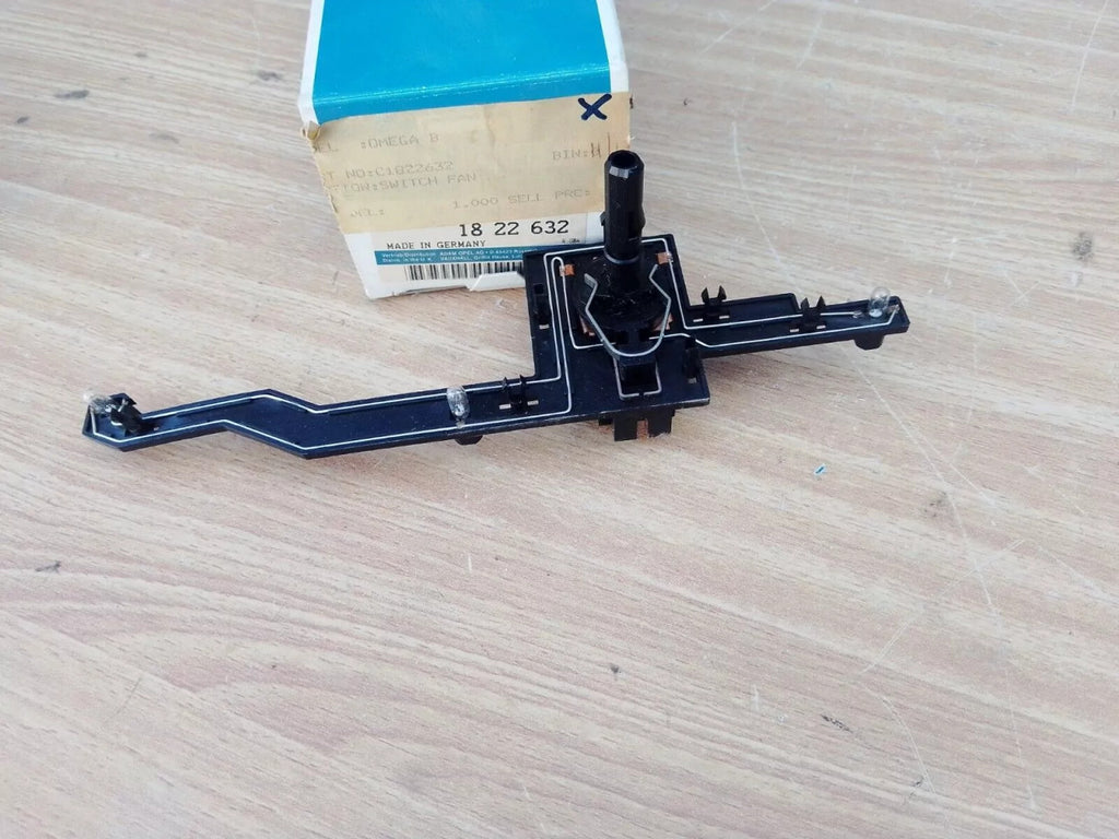Heater Fan Switch fits Opel Vauxhall Omega B 90457656 Genuine View Front