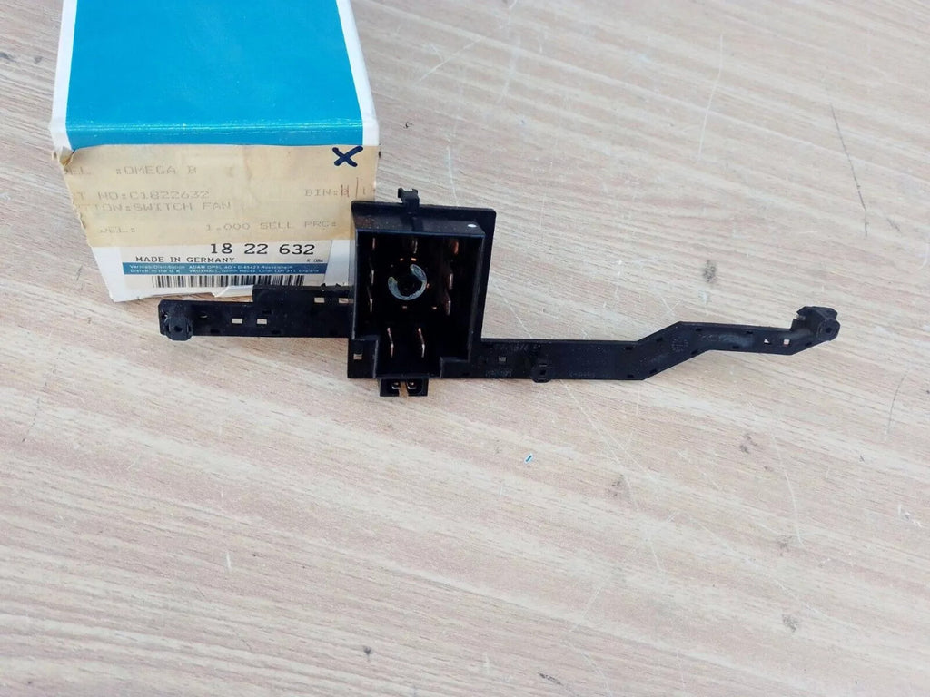 Heater Fan Switch fits Opel Vauxhall Omega B 90457656 Genuine View Rear