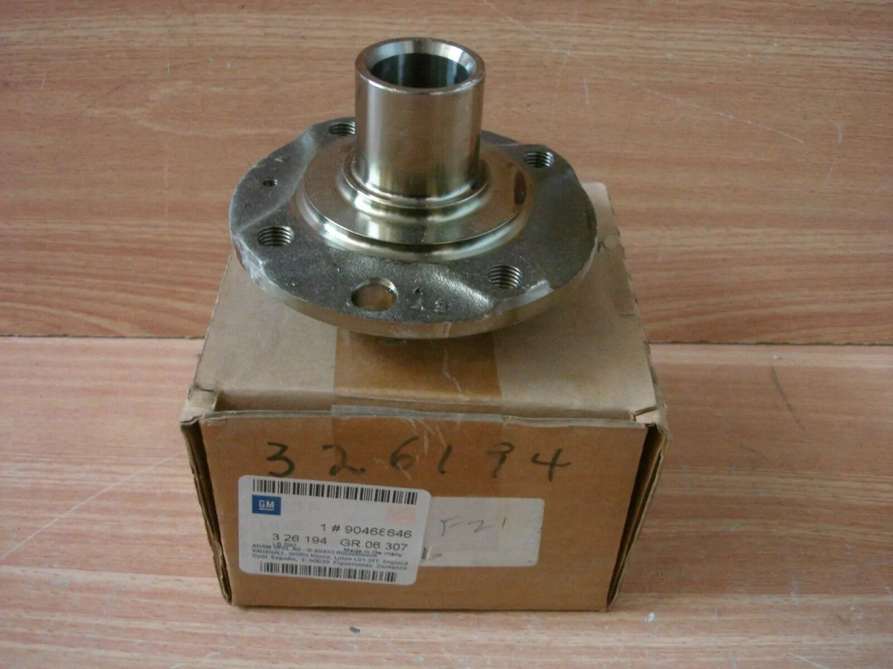 Wheel Hub Front fits Opel Vauxhall Calibra Astra GSi 90468646 Genuine View Rear